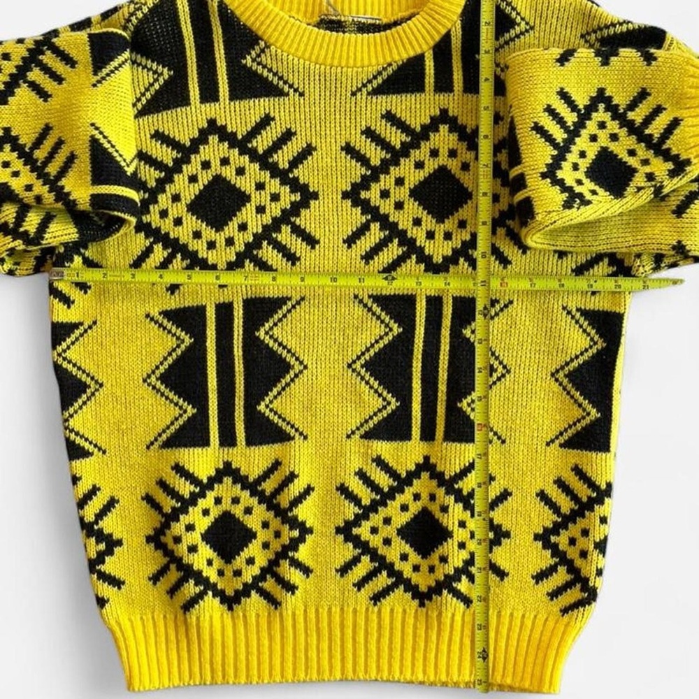 Vintage Retro Yellow and Black Geometric Aztec Funky Design Pullover Sweater - Picture 4 of 6